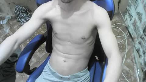 Snapshot of nikolos22 chatting on 25, 11, 2025 nikolos22 online show from 25, 11, 2025