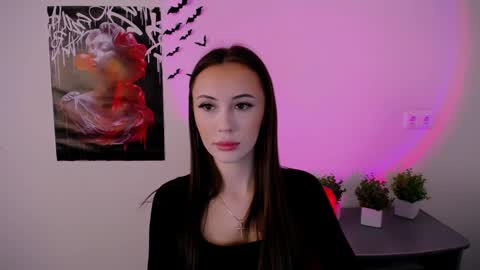 nikonara_ online show from 8, 2, 2025