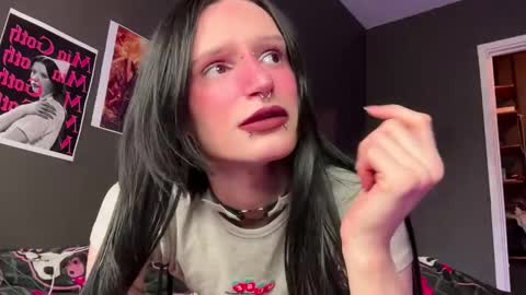 Snapshot of niky_long chatting on 16, 4, 2026 Niky online show from 16, 4, 2026