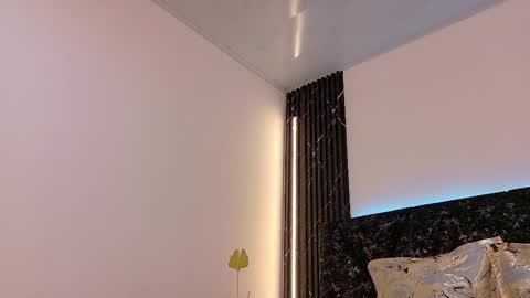  NIKY SMIT  online show from 17, 2, 2025