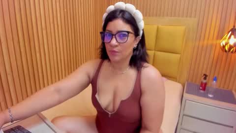   online show from 18, 3, 2026