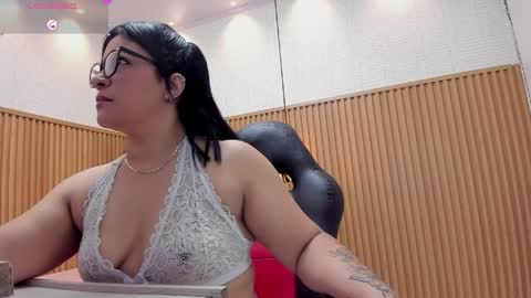   online show from 15, 4, 2026