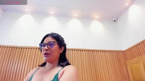 Snapshot of nikyrios chatting on 20, 5, 2026 online show from 20, 5, 2026