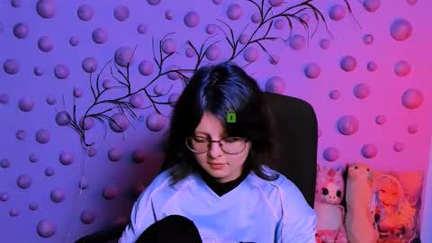 Snapshot of nila_luxe chatting on 17, 12, 2025 nila_luxe online show from 17, 12, 2025