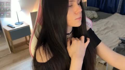 Snapshot of nimfaheart chatting on 15, 2, 2025 Jennet online show from 15, 2, 2025