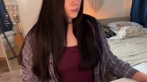 Snapshot of nimfaheart chatting on 24, 9, 2025 Jennet online show from 24, 9, 2025