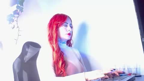 nina_foxx02 online show from 19, 12, 2025