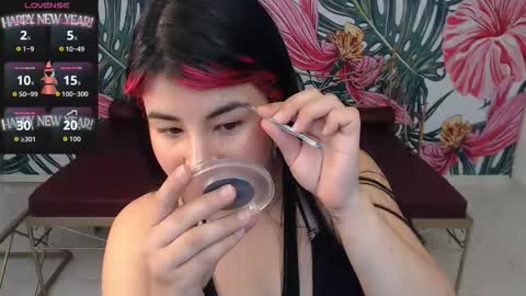 Nina online show from 10, 10, 2025