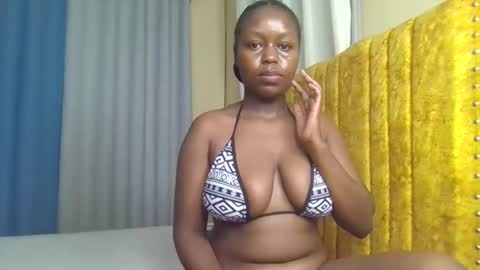 Nina online show from 30, 10, 2025