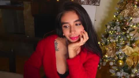 Snapshot of ninaclarkeoff chatting on 4, 12, 2025 Nina Clarke- Independent Model online show from 4, 12, 2025