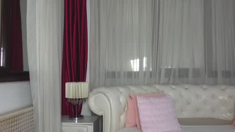 NinaCrystal online show from 3, 12, 2024