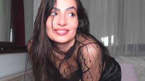 NinaCrystal online show from 16, 12, 2024