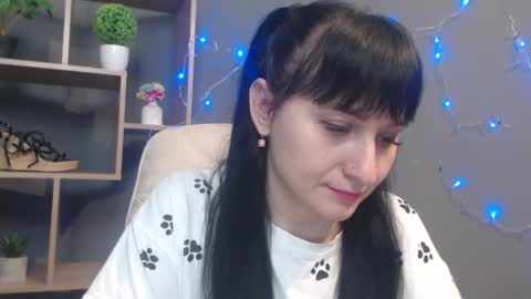 ninaflawlees online show from 21, 11, 2025