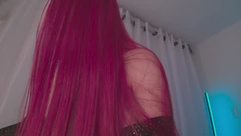  Nina  online show from 23, 1, 2025