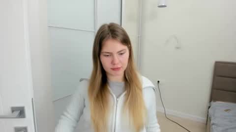 Snapshot of ninarihh chatting on 4, 3, 2025 ninarihh online show from 4, 3, 2025