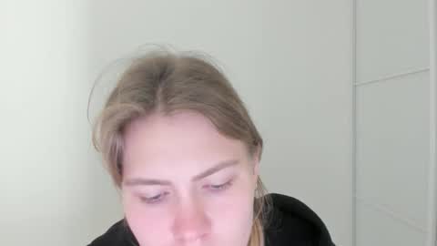 Snapshot of ninarihh chatting on 9, 10, 2025 ninarihh online show from 9, 10, 2025