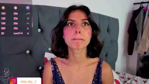 ninasky19 online show from 9, 11, 2025