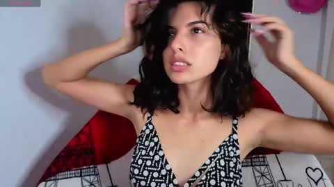 ninasky19 online show from 16, 4, 2026