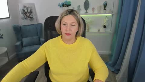 ninastarle online show from 1, 10, 2025