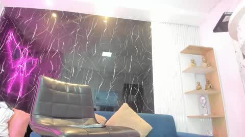 nini_beyker online show from 27, 3, 2026