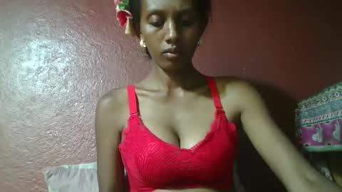 Snapshot of ninie246746 chatting on 15, 1, 2025 ninie246746 online show from 15, 1, 2025