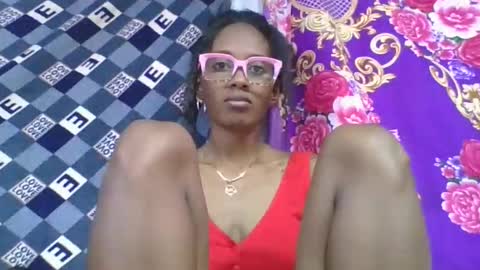 Snapshot of ninie246746 chatting on 17, 4, 2026 ninie246746 online show from 17, 4, 2026