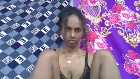 Snapshot of ninie246746 chatting on 18, 4, 2026 ninie246746 online show from 18, 4, 2026