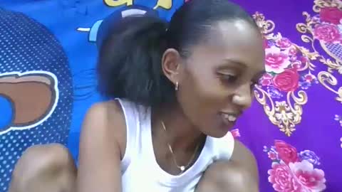 Snapshot of ninie246746 chatting on 31, 5, 2026 ninie246746 online show from 31, 5, 2026