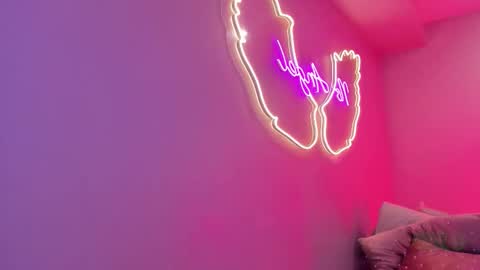 Ninna  online show from 14, 9, 2025