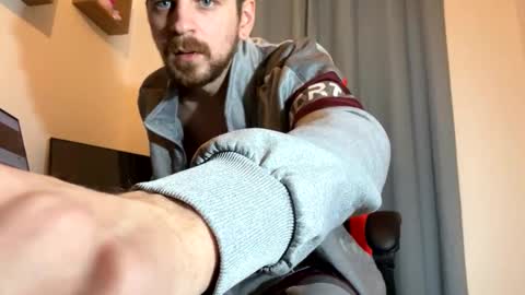 Nippleberry - Liam Smiler online show from 5, 1, 2025