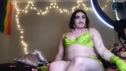 nipplelessalien online show from 5, 12, 2025