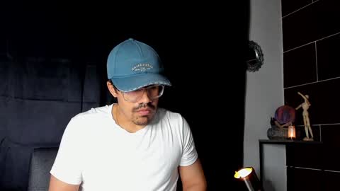 Snapshot of nipsfetich chatting on 27, 12, 2024 Steven online show from 27, 12, 2024