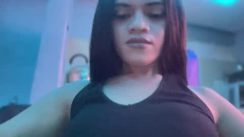 Snapshot of nishitatoe chatting on 25, 12, 2024 nishi online show from 25, 12, 2024