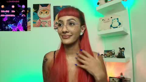 Snapshot of nix_taylor chatting on 27, 11, 2025 Nix online show from 27, 11, 2025