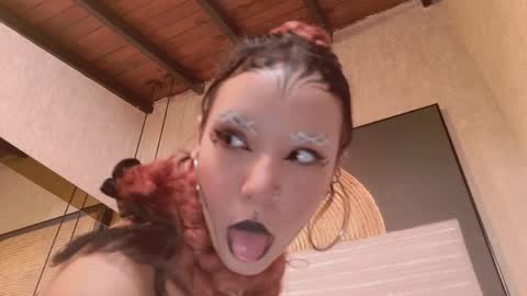 Nixx  online show from 10, 4, 2026