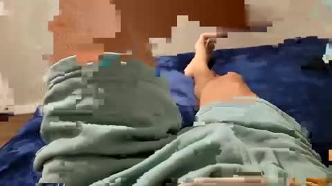 Snapshot of niyo1996 chatting on 8, 1, 2025 niyo1996 online show from 8, 1, 2025