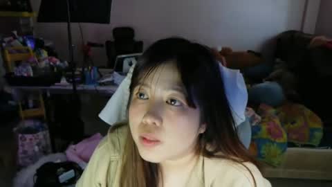 nnisnuna online show from 3, 12, 2025