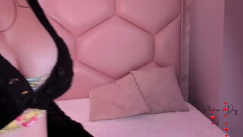   ambarsulliva  online show from 12, 2, 2025