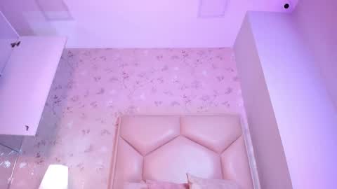   ambarsulliva  online show from 21, 12, 2025