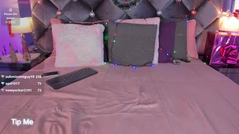 Sara  online show from 6, 12, 2024