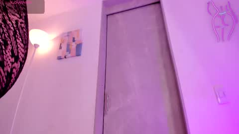 Sara  online show from 18, 9, 2025