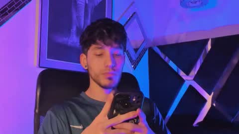 Noah Brigth online show from 2, 12, 2025