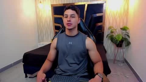 Snapshot of noah_clarkk chatting on 29, 4, 2026 Noah online show from 29, 4, 2026