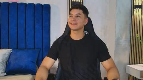 Snapshot of noah_clarkk chatting on 27, 5, 2026 Noah online show from 27, 5, 2026