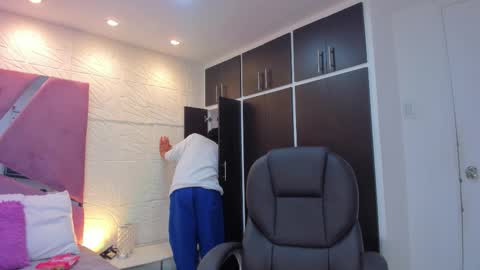 Noah De Luca online show from 18, 3, 2026