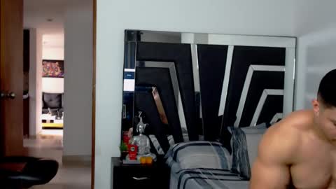 Noah Harris01 online show from 1, 12, 2024