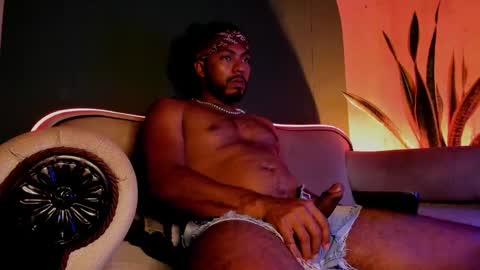 Snapshot of noah_jones__ chatting on 22, 12, 2024 Noah online show from 22, 12, 2024