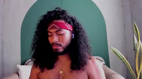 Snapshot of noah_jones__ chatting on 18, 2, 2025 Noah online show from 18, 2, 2025