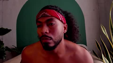 Snapshot of noah_jones__ chatting on 10, 11, 2025 Noah online show from 10, 11, 2025