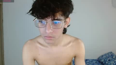 Snapshot of noah_millerx_ chatting on 8, 5, 2026 noah online show from 8, 5, 2026